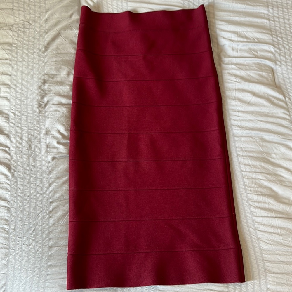Maroon, pencil skirt